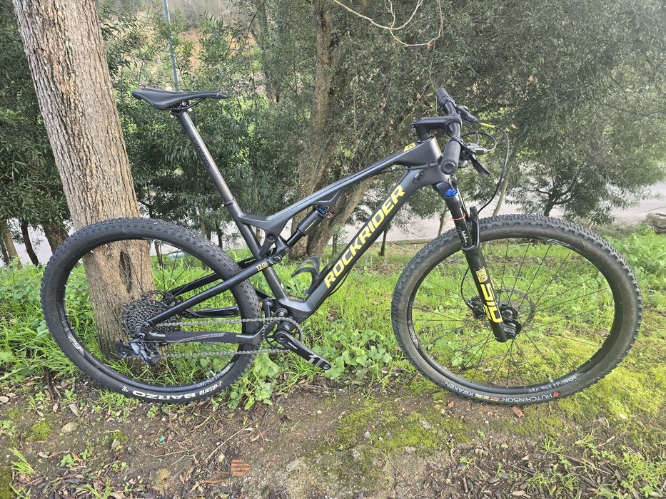 Btt 29 L carbono suspensao total