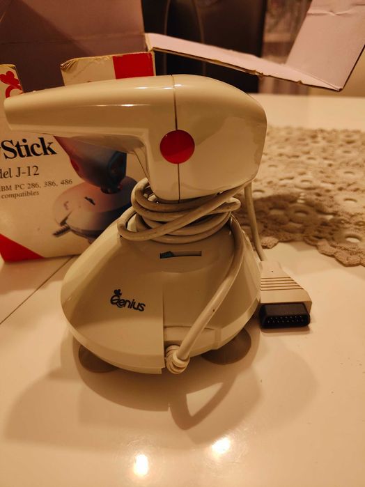 JoyStick model J-12 dla IBM PC286, 386,486 i kompatybilne