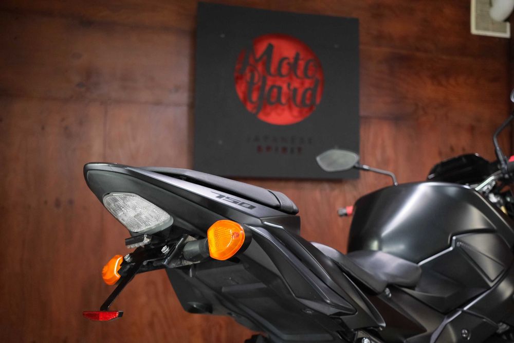 Suzuki GSR750 із Японії