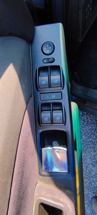 Lancia Musa 1.3 MultiJet c/ caixa automática