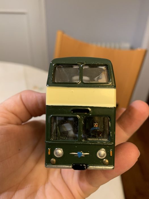 Autocarro Leyland METOSUL