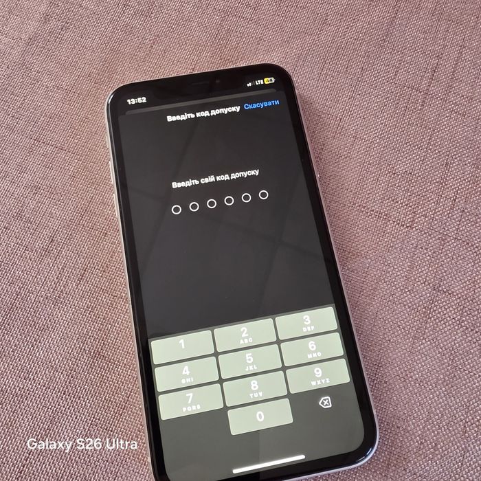 Телефон Айфон 11/64гб