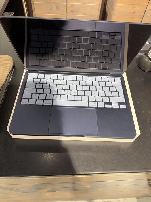Macbook Neo, Azul