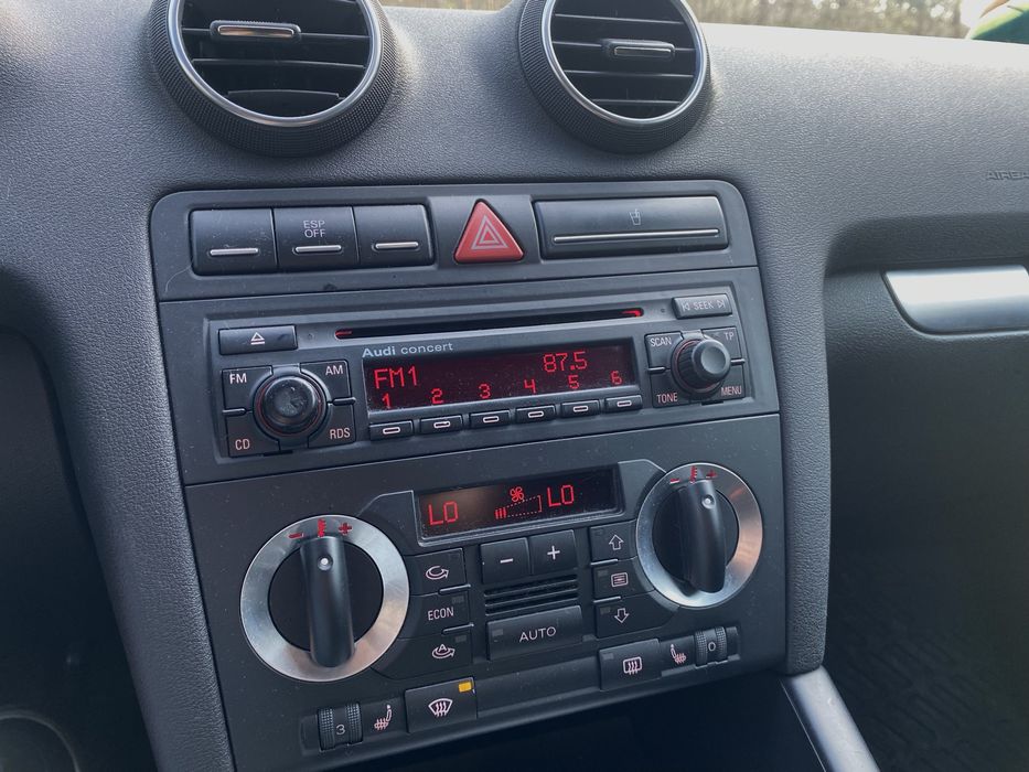 Audi A3 8P 1.9 TDI S-line Sportback - 147 koni