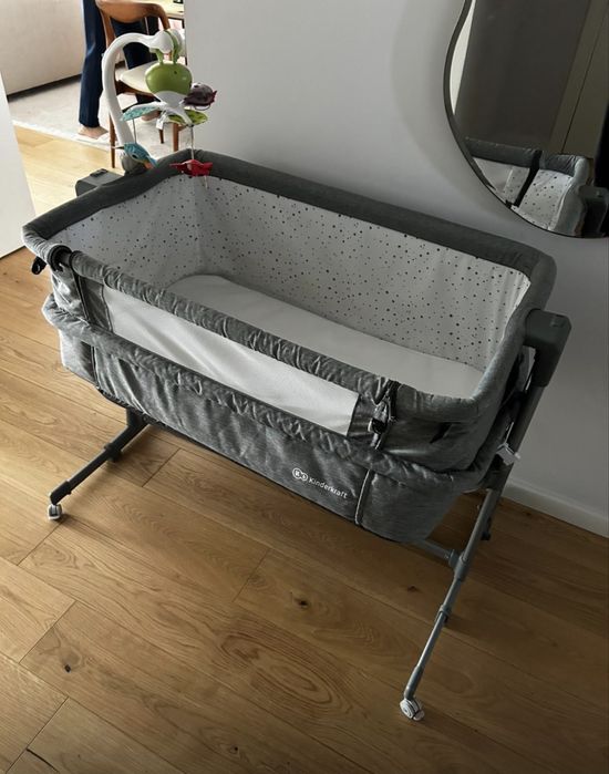 Berço bebé Next-to-me Kinderkraft montado