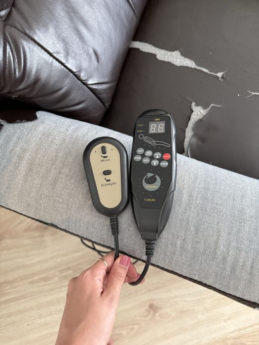 Cadeirão elétrico castanho