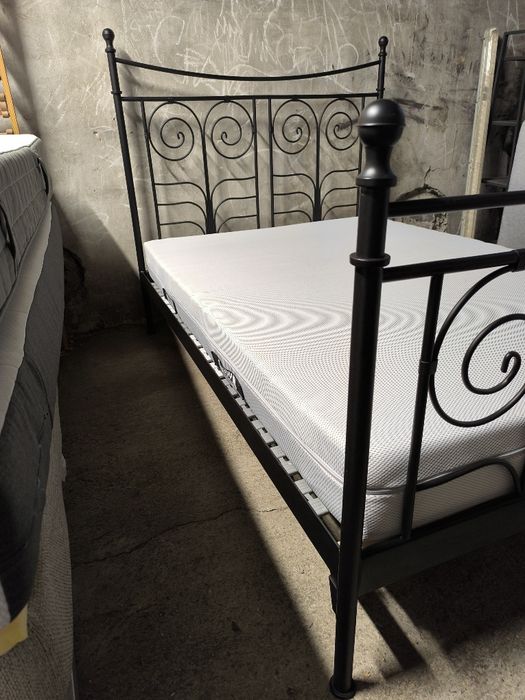 Łóżko 140x200 + Niemiecki Materac . IKEA Noresund  + BodyGuard czarne