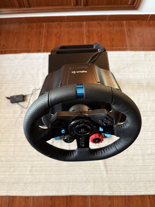 Volante Logitech G29 Driving Force (C/GARANTIA) c/ pedais e suporte