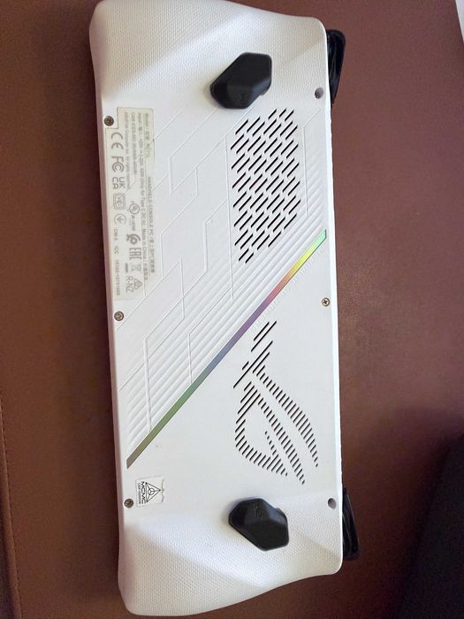 ROG Ally Z1 Extreme 512GB + Estojo + Carregador