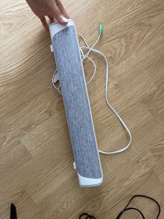 Coluna branca com LED
