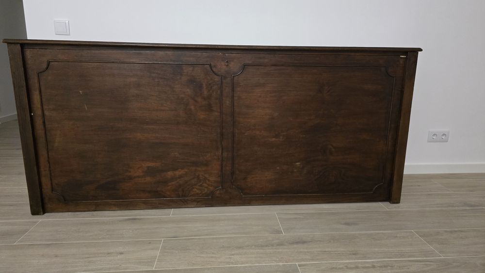 Aparador cama / movel cama / antigo. Faço entrega ao domicílio