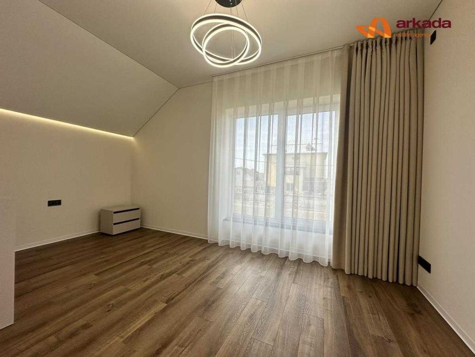 Продаж. Будинок з сучасним ремонтом. Івано-Франківськ. Крихівці