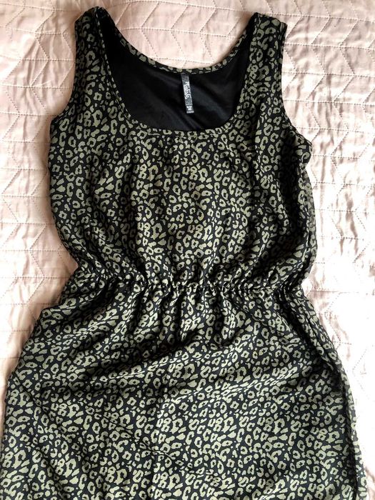 Sukienka Reserved moro panterka L