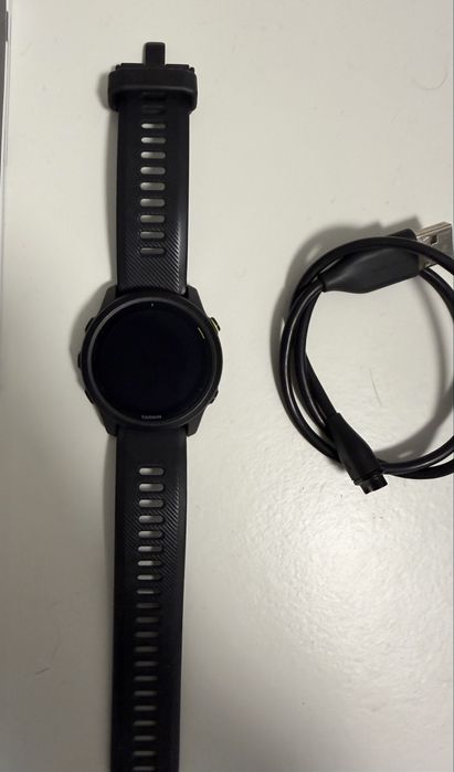 FORERUNNER 745 com GPS running/Triathlon smartwatch com Música