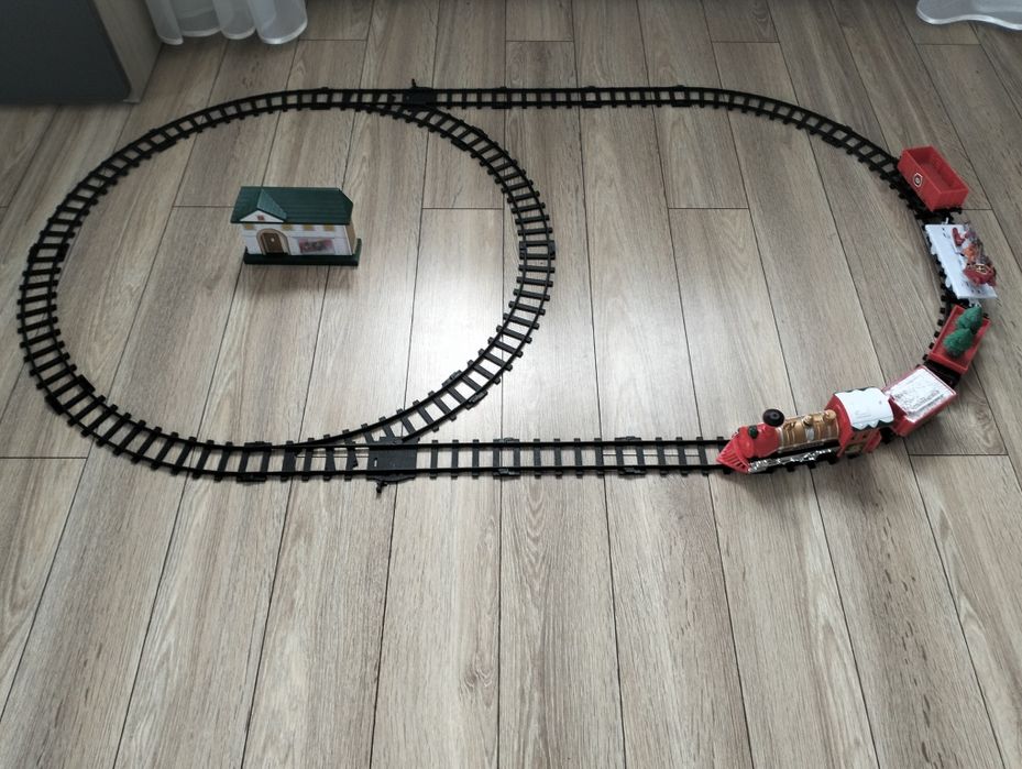 Duża kolejka elektryczna