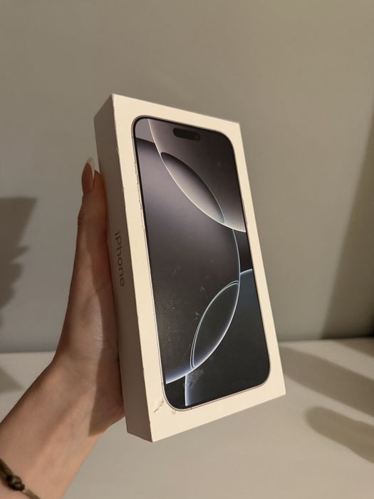 iPhone 16 pro max 256 GB White Titanium
