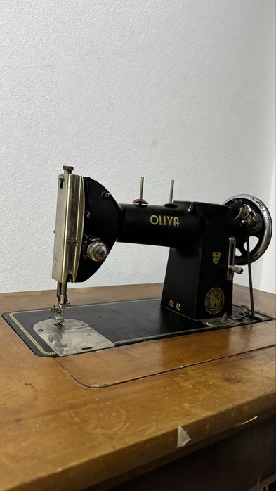 Maquina de costura Oliva