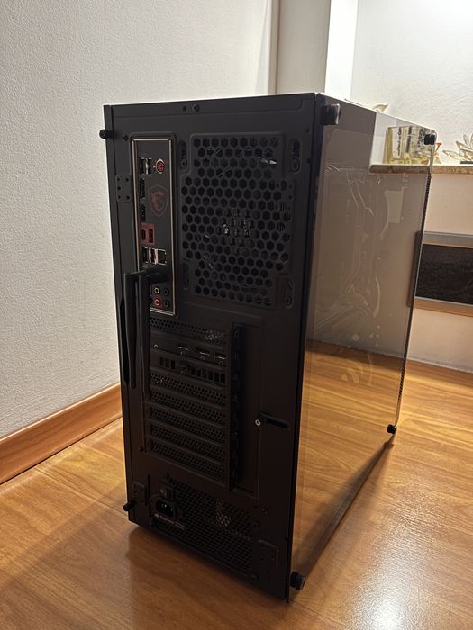 Komputer Gamingowy PC | RTX2060 + i5 9600k | + monitor i klawiatura