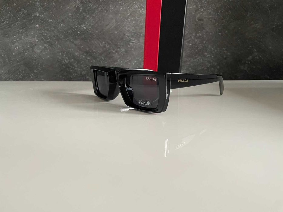 Modne okulary przeciwsłoneczne.