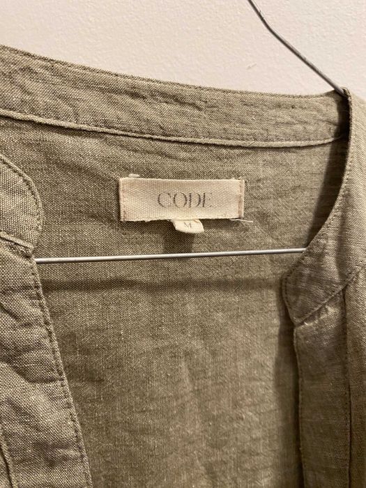 Camiseiro elegante caqui CODE