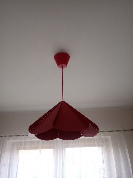 Lampa ikea czerwona