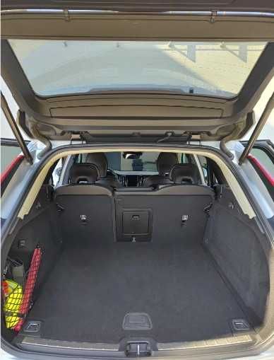 Продам Volvo XC60  2023 року