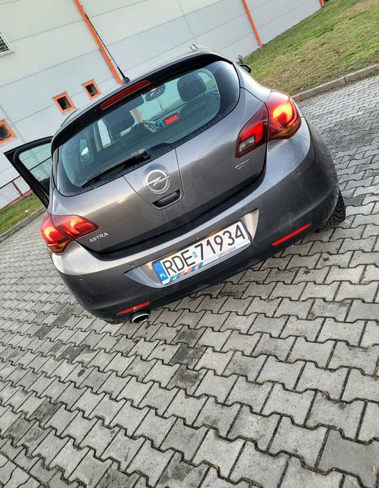 Opel Astra J 2.0