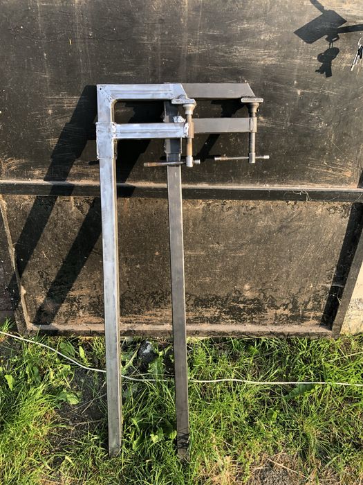 Струбцина вайми різьба упорна трапеція