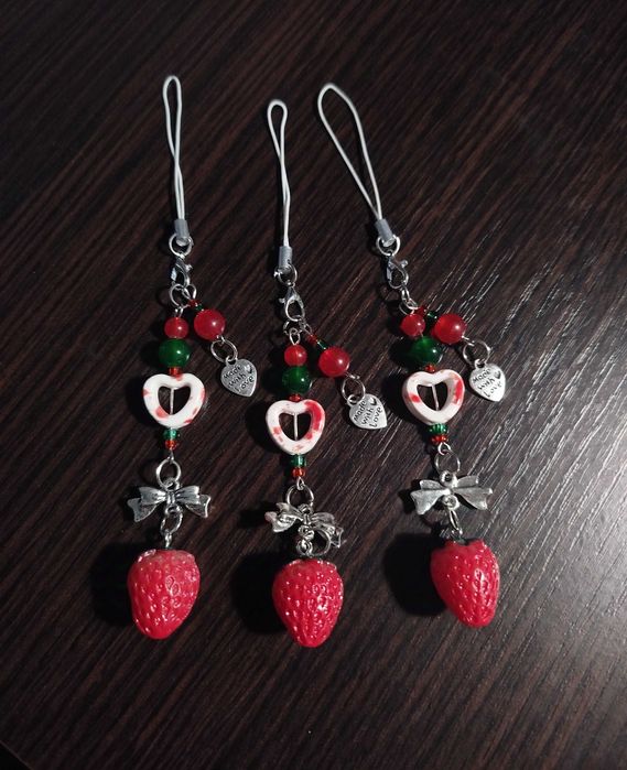 Браслети, брелочки для вас :)