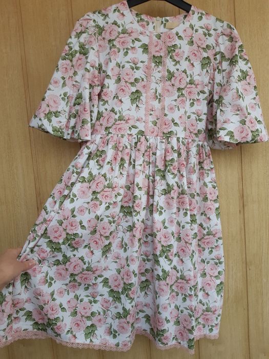 Нарядное детское платье на рост 146