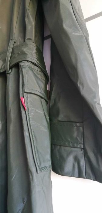 Casaco gabardina comprido