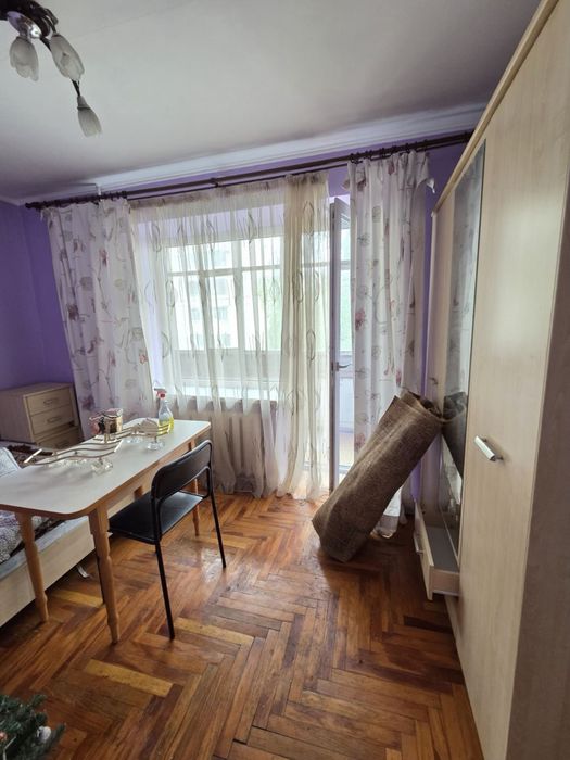 Терміновий продаж трикімнатної квартири.