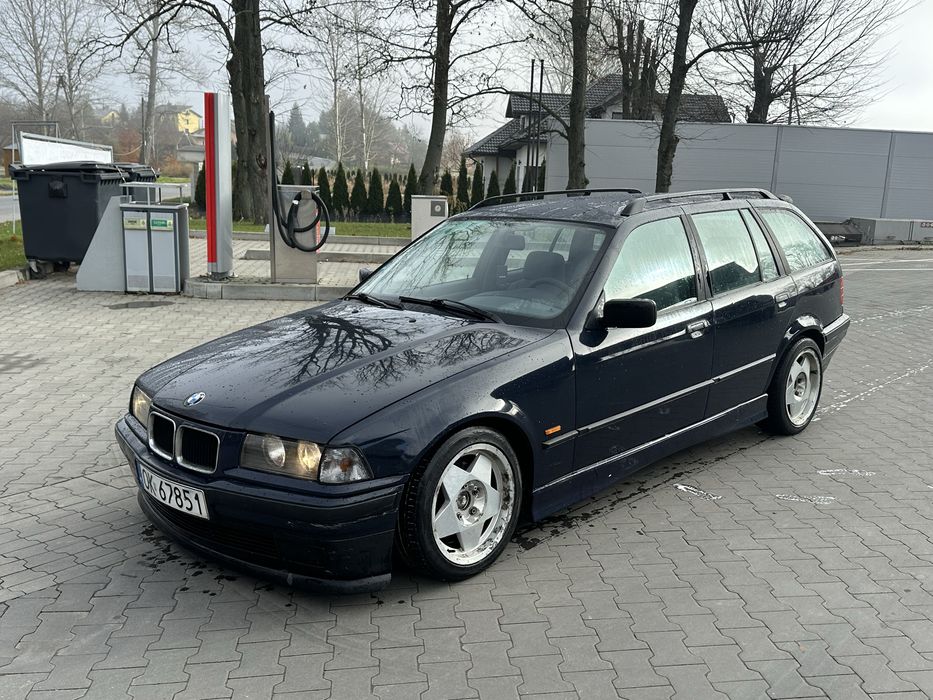 BMW E36 320i touring