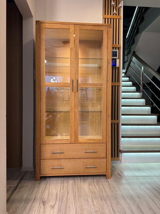 Witryna debowa z szufladkami