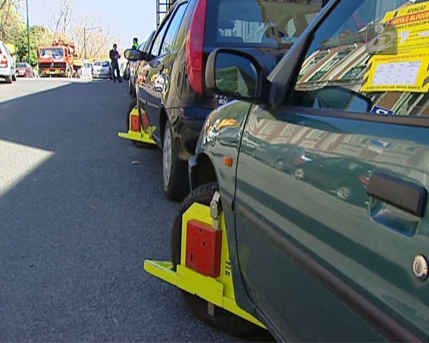 Lugar de estacionamento SLB