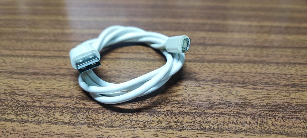 Cabo carregador telemóvel