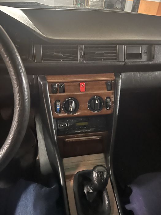 Classico mercedes-benz E200 D (w124) telemovel: 919341408