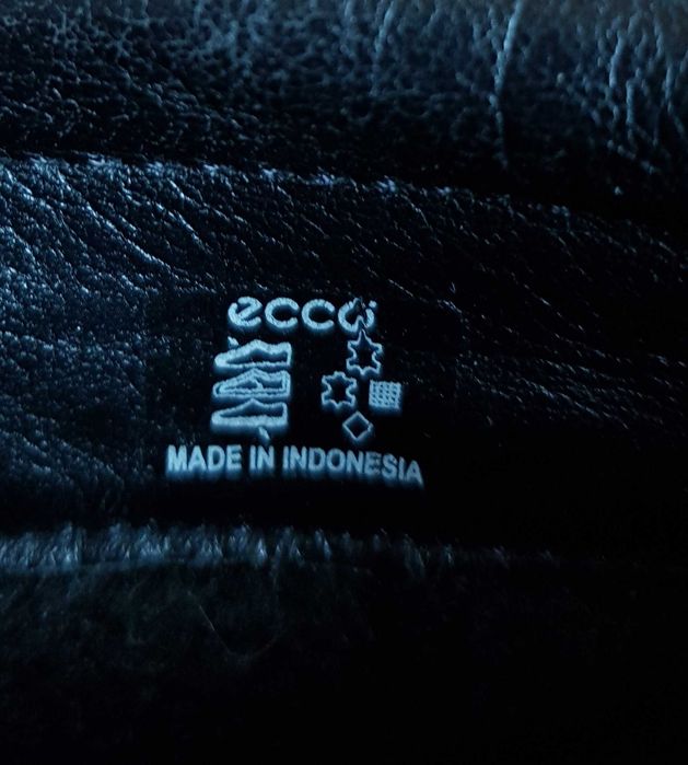 Продам жіночі шкіряні ботинки Ecco Gore-tex