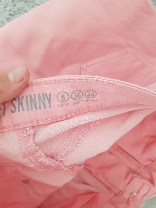 Jeansy różowe roz S