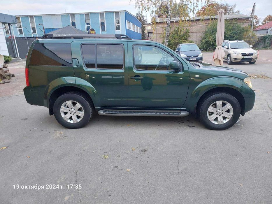 Nissan Pathfinder ДП 2,5 мех. 2005 (заміна двигуна пробіг 200 тис.)