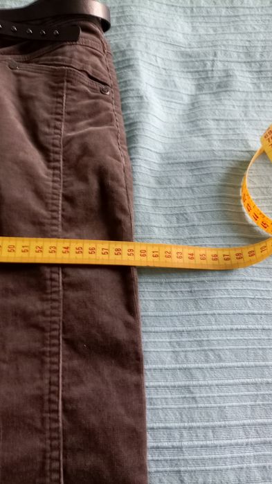 Saia castanha de bonbazine nova