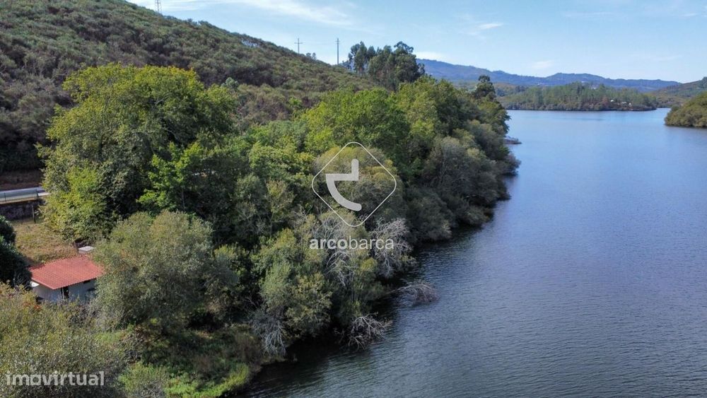 Terreno de Lazer junto ao Rio Lima em Britelo, Ponte da Barca