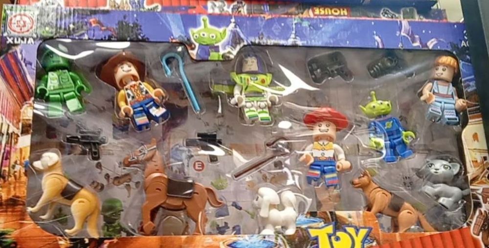Zestaw figurek Toy Story kompatybilne z klockami – Buzz, Chudy, Jessie, Obcy i zwierzęta