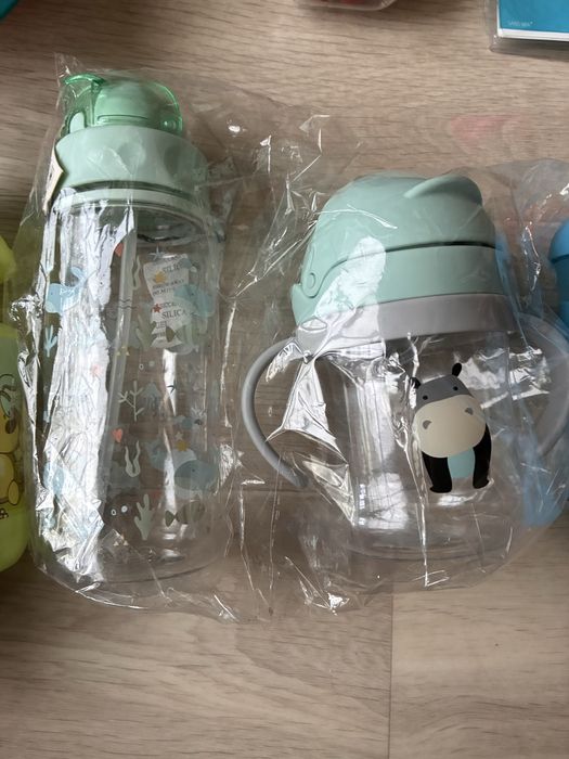 Copo com tampa e palinha