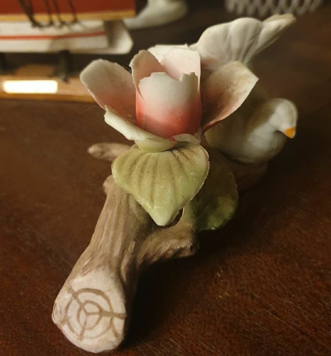 Peça decorativa em marfinite