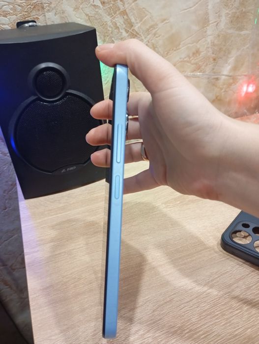 Смартфон Xiaomi redmi 12