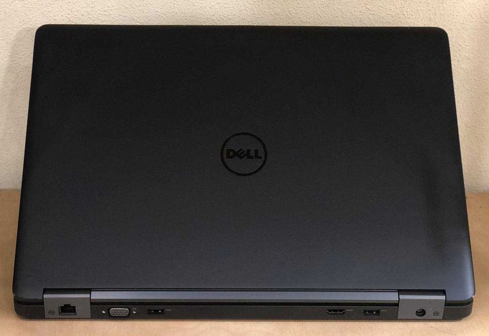 Ноутбук DELL Latitude 5550 15.6" HD | i5-5200U | 8GB DDR3 | 256GB SSD