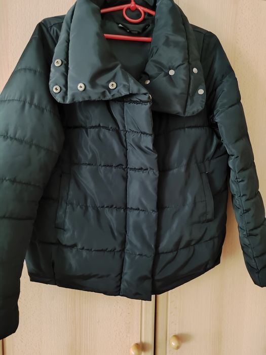 Продам куртку на підлітка