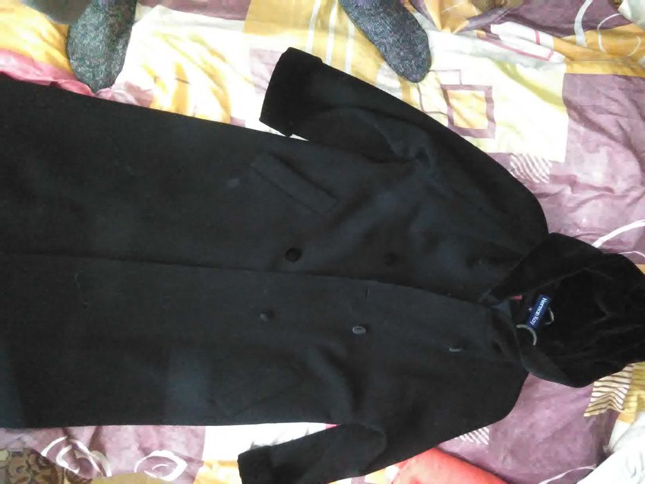 Пальто разные, куртка,кофта,халаты