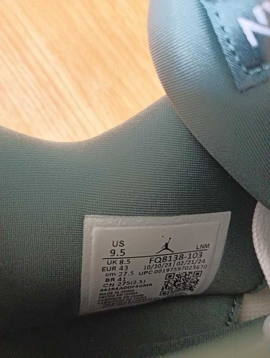 Air Jordan 4 „Oxidized Green”